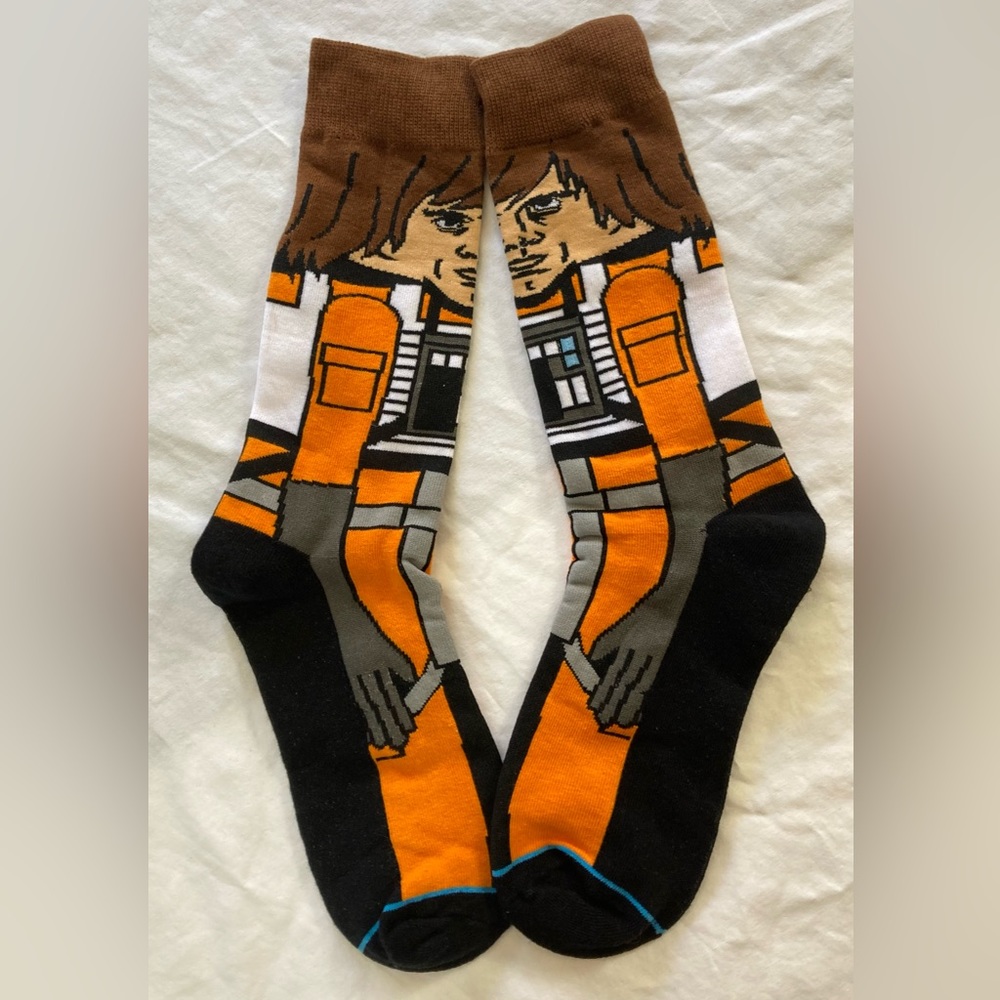 Luke Skywalker Star Wars Disney Men’s Socks by Dwell & Glow fits Size 6-10 New